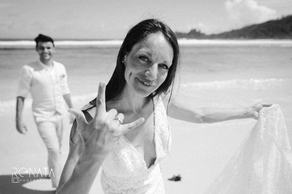Renata wedding photographer beach wedding